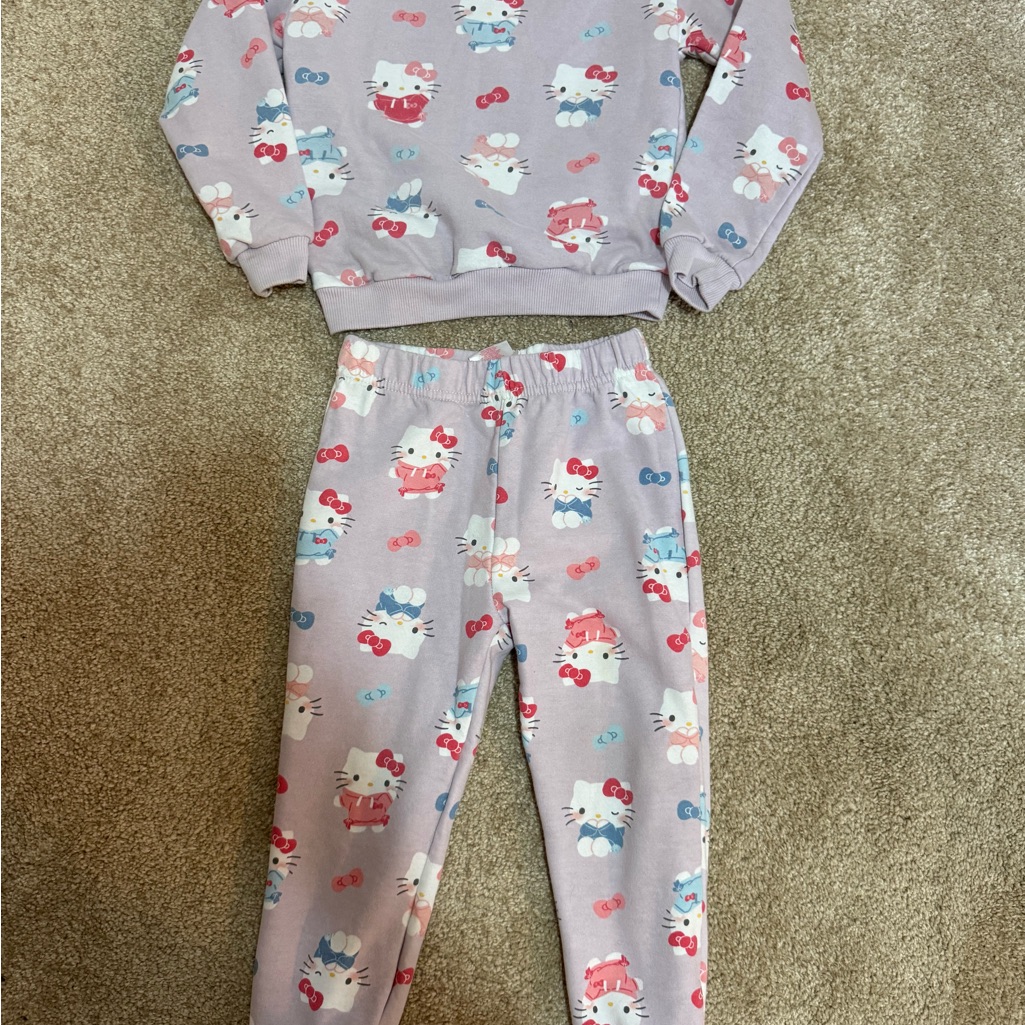 Hello Kitty Lavender Sweatpants And Sweatshirt Set